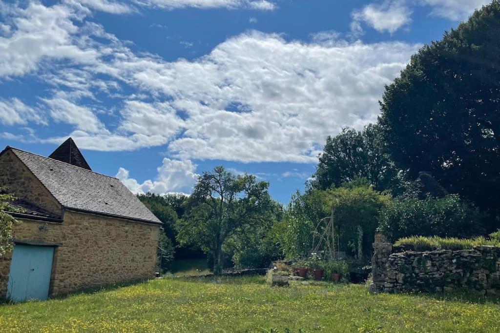Charming 19Th Century Farmhouse With Pool Vitrac  Exterior foto