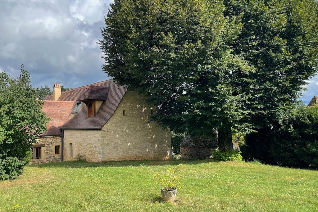 Charming 19Th Century Farmhouse With Pool Vitrac  Exterior foto